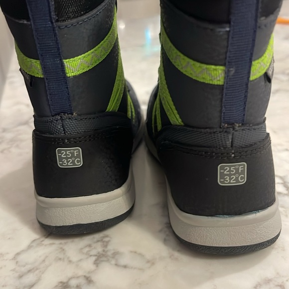 Merrell snow boots toddler 9 9m - Picture 3 of 3